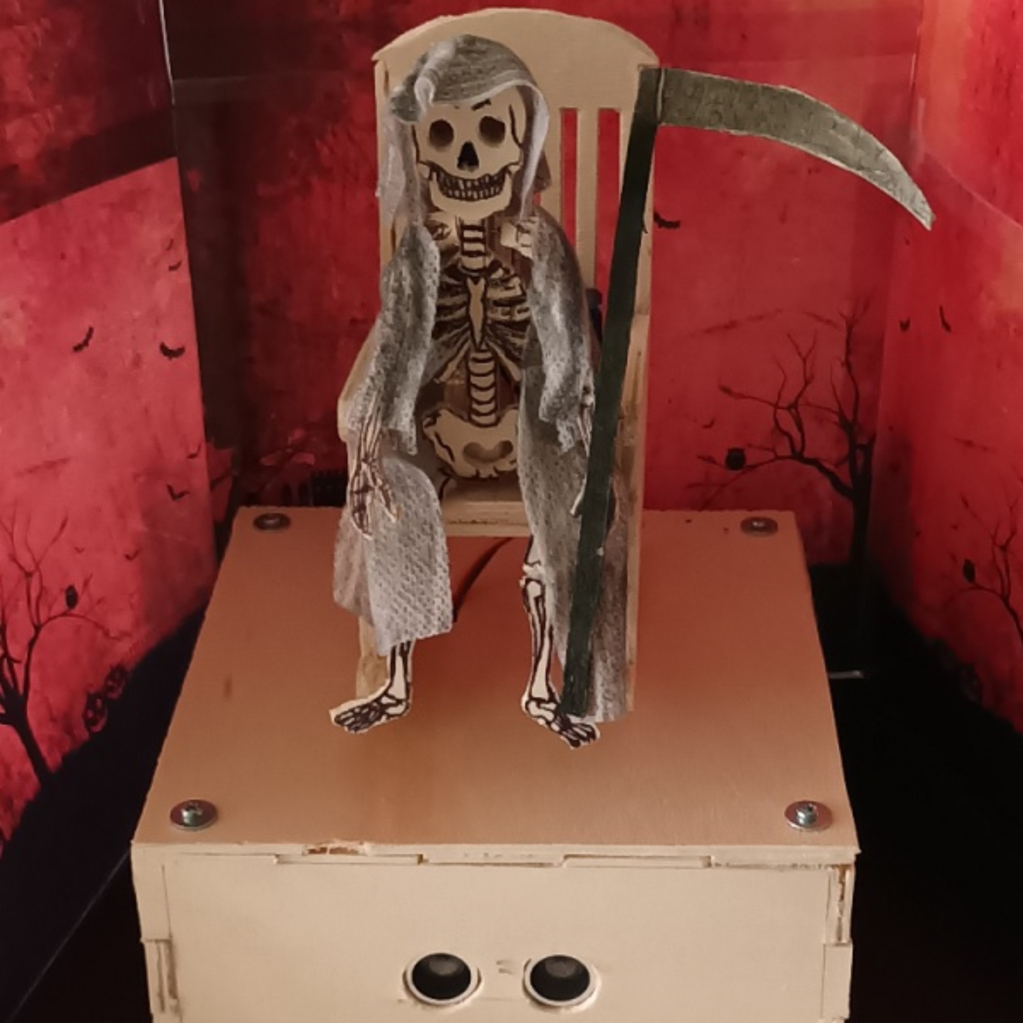 Halloween-Projekt: Das interaktive Skelett mit Bewegung, Licht und Soundeffekten